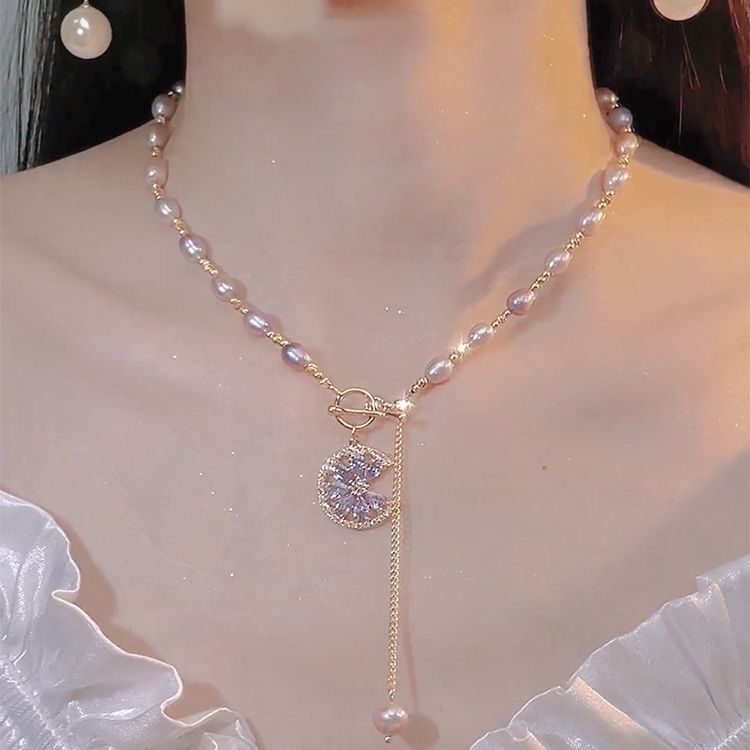 Wholesale light luxury  freshwater pearl necklace