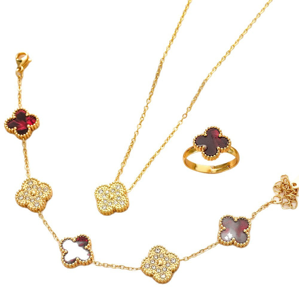 Wholesale Titanium Steel Plated Four Leaf Clover Jewelry Set For Women Rhinestone Necklace And Bracelet Trendy Casual Gift