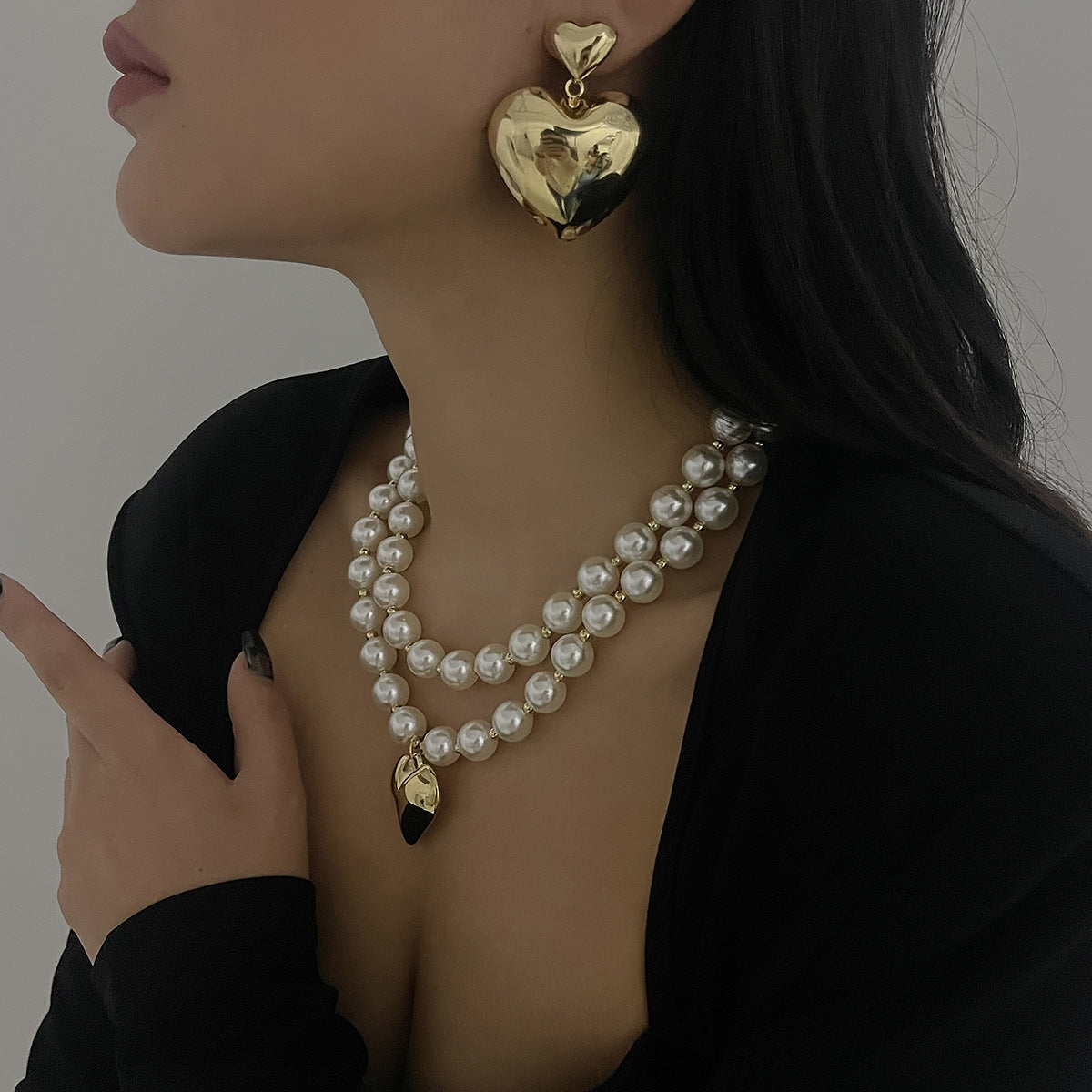 Wholesale  Valentine's Day personality three-dimensional smooth love earrings