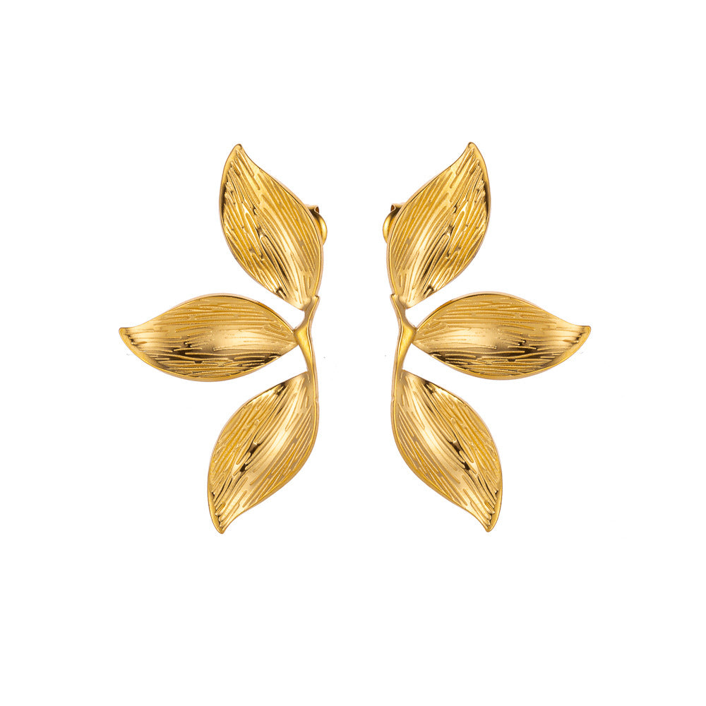 Wholesale retro  titanium steel fashion ladies flower earrings