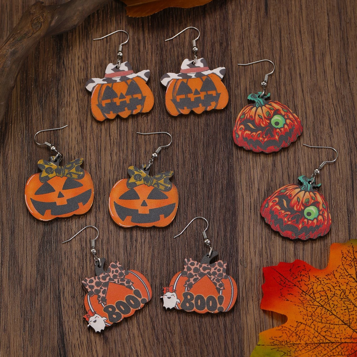 Wholesale  Gothic Western Wooden Pendant Earrings with Pumpkin Skull Print Jewelry Accessory for Resale