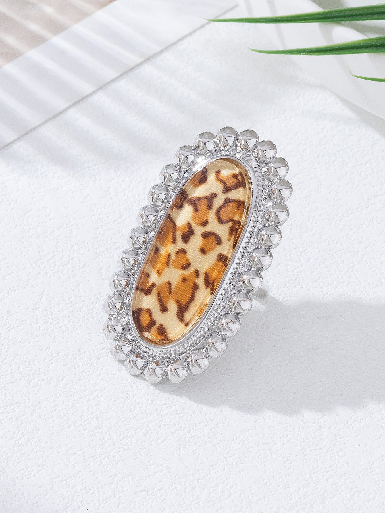 Wholesale Luxury Leopard Print Metal Three-Piece Earrings Ring Bracelet Set Exaggerated Personality Women' s Jewelry