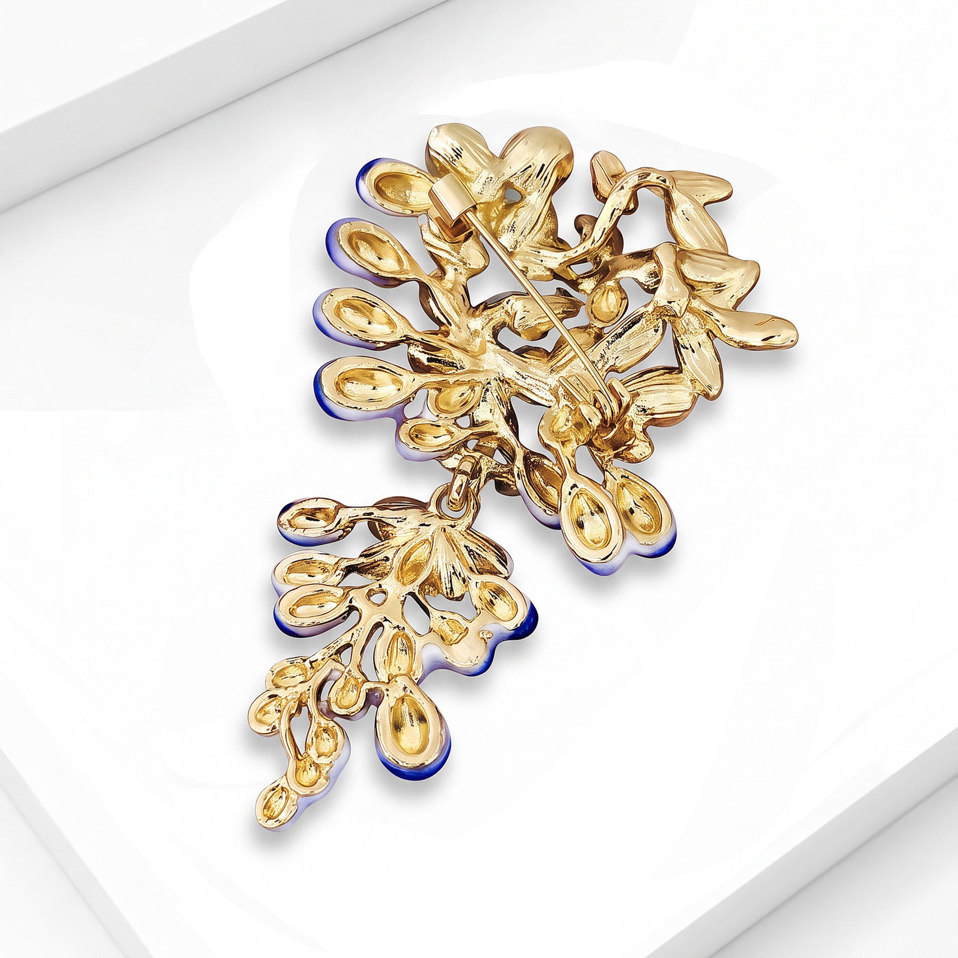 Wholesale Elegant Wisteria Flower Brooch Alloy Enamel Decorative Pin Women Suit Coat Gift Boutique Accessory