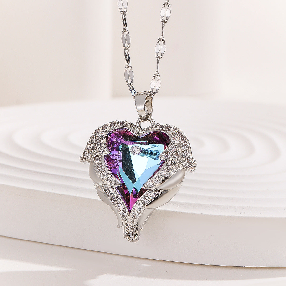 Wholesale Valentine's Day Light Luxury Crystal Heart Necklace
