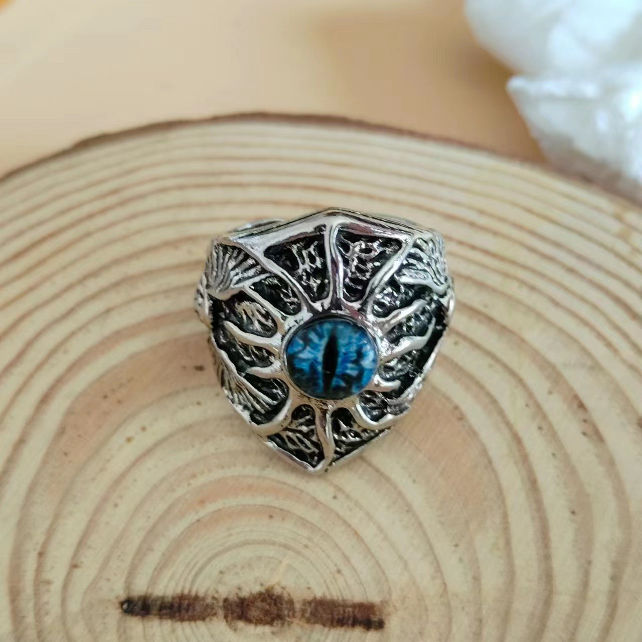 Wholesale Electroplated Metal Eye Ring Edgy Punk Devil Eye Design Jewelry Accessory for Men