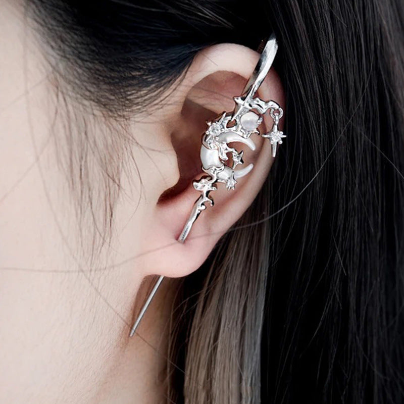 Wholesale Star and Moon Design Earrings Alloy Electroplated Fashion Accessory for Women