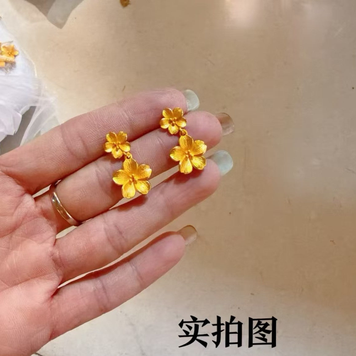 Wholesale Twin Flower Earrings Gold Plated Brass Fashion Accessory for Party or Everyday Wear