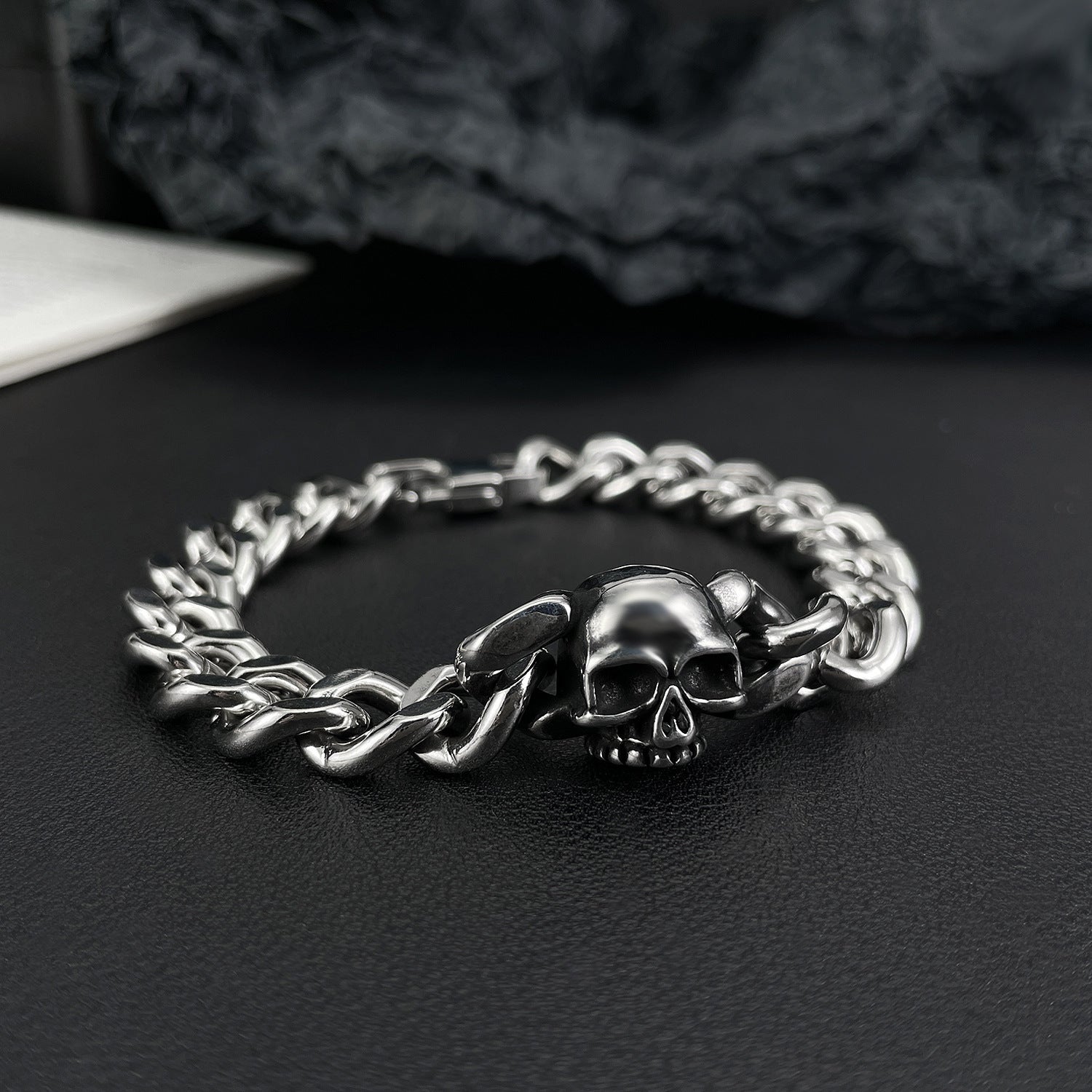 Wholesale Titanium Steel Men's Cuban Chain Hip Hop Skull Bracelet