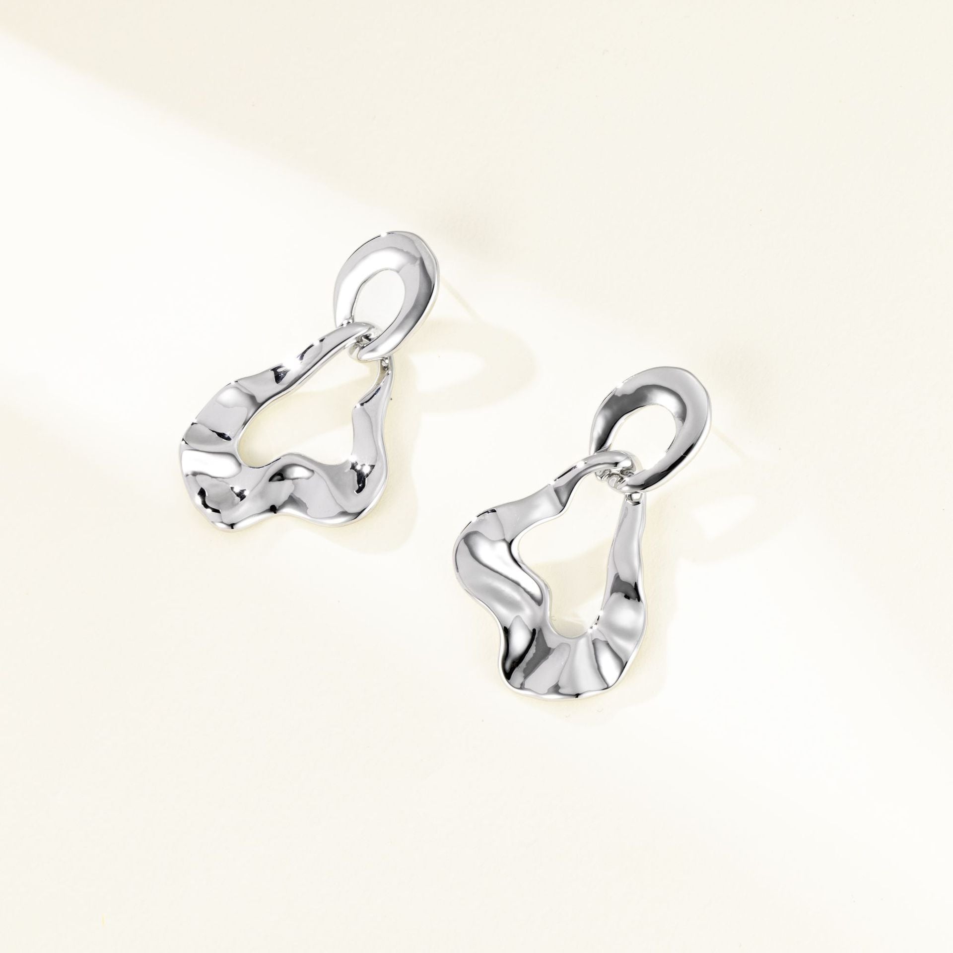 Wholesale  Retro Earrings S925 Silver Needle Metal Earrings