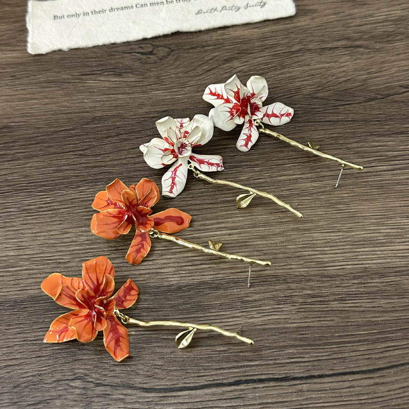 Wholesale  Light Luxury Vintage Metal Oil Drop Flower Trunk Leaf Stem Earrings