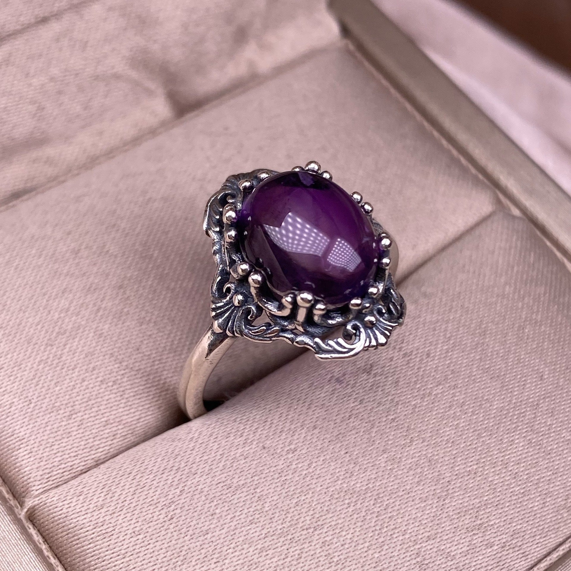 Wholesale Copper Open Ring with Amethyst Lace Inlay Retro Design Fashion Jewelry Accessory