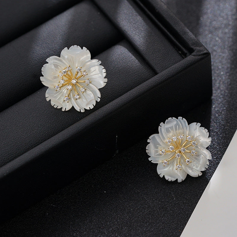 Wholesale  zircon shell flower silver needle stud earrings