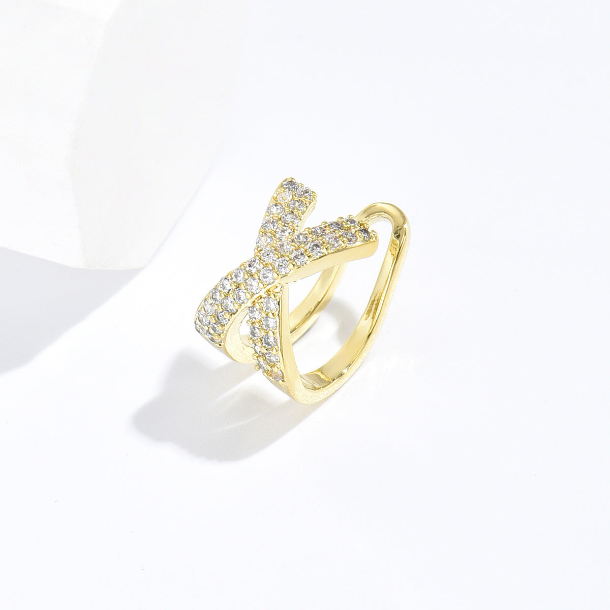 Wholesale Fashionable and simple luxury ear clip earrings