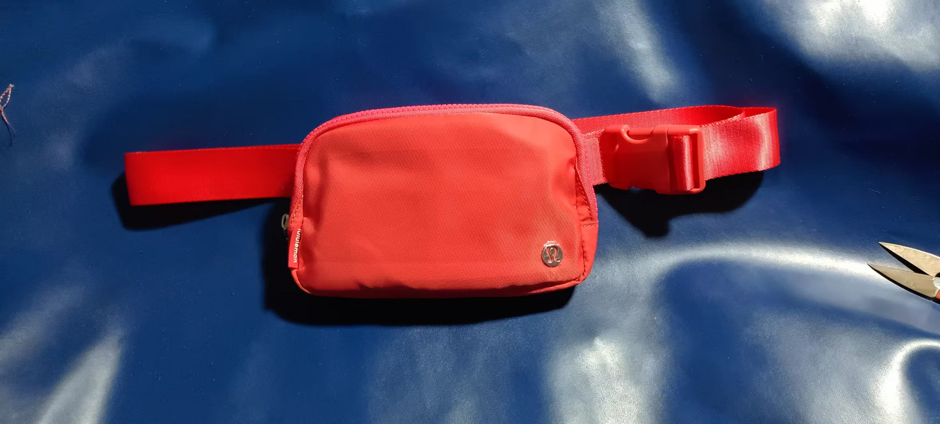 Wholesale multi-functional waist bag large capacity chest bag belt bags