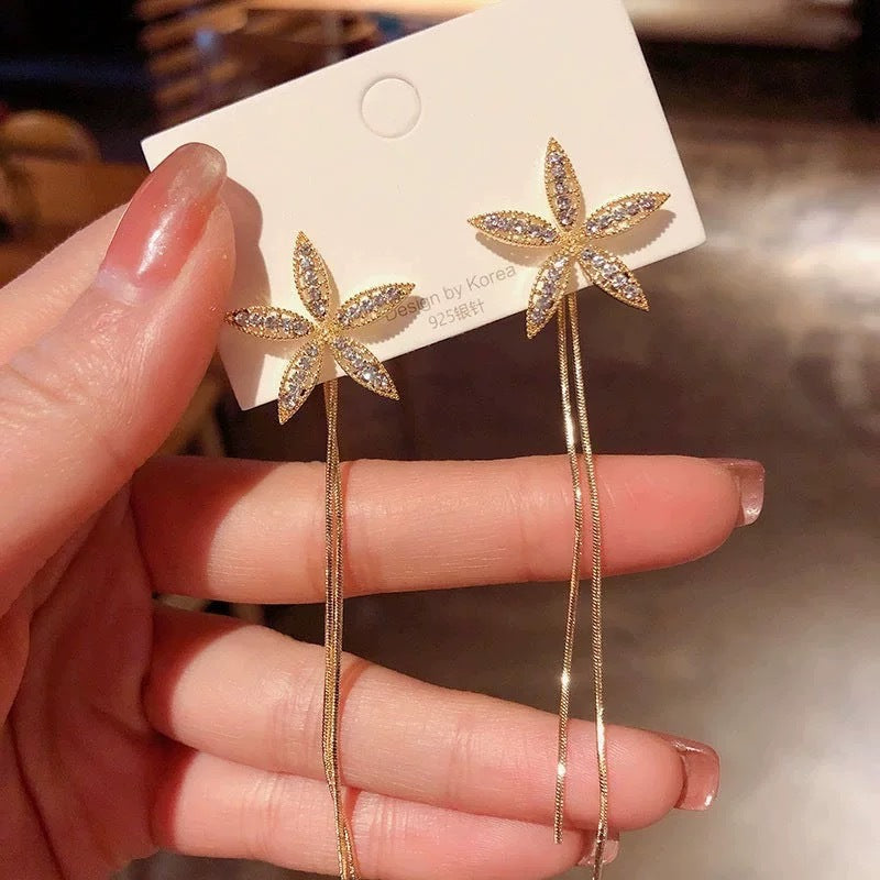 Wholesale Castle White Rose Fairy Long Earrings Fashion Accessory Boutique Gift