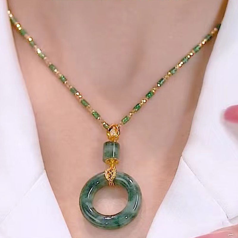 Wholesale Retro Gradient Green Peace Buckle Pendant Necklace Clavicle Chain Choker Necklace ACC-NE-Huzhe001