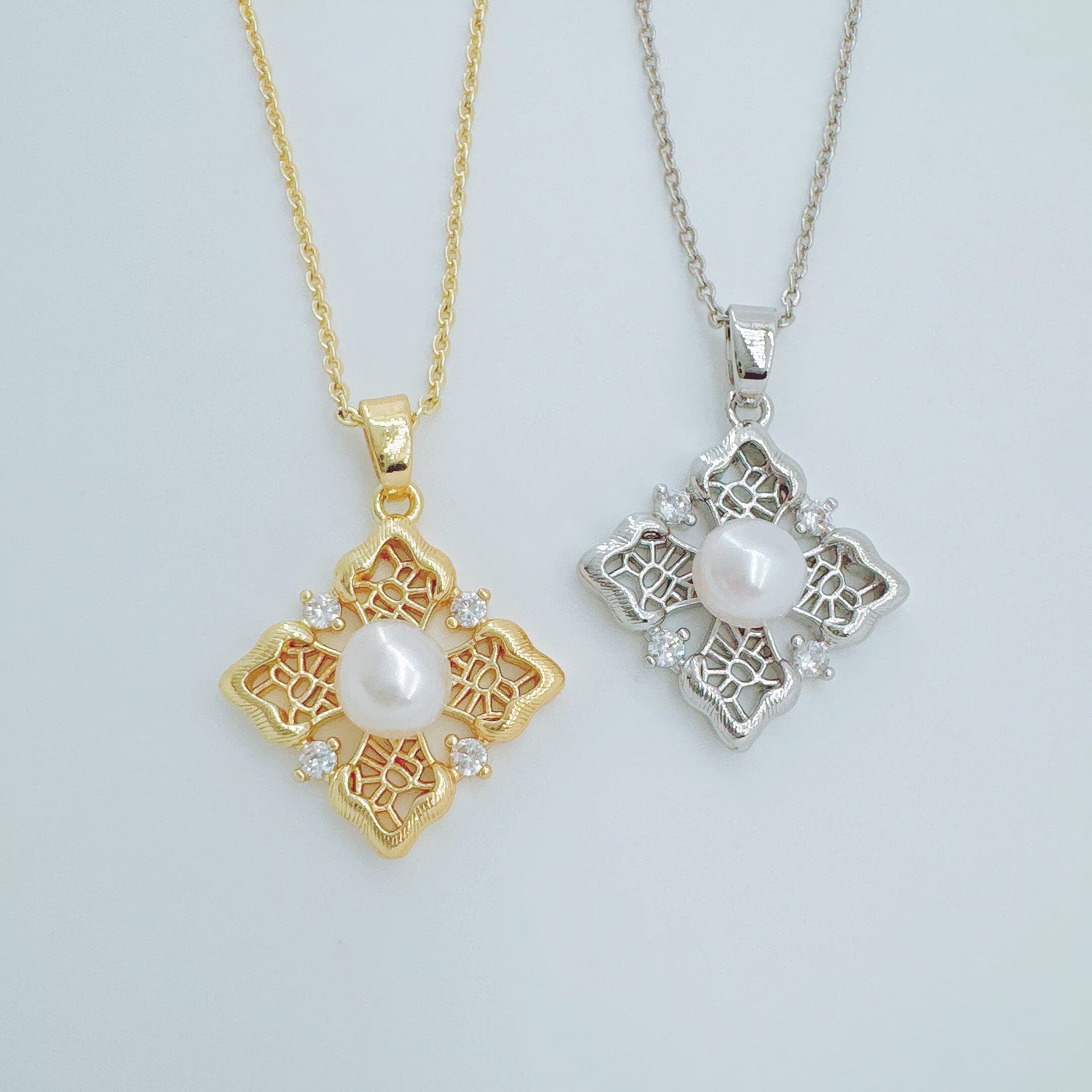 Wholesale Copper Zircon Jewelry Set with Four-Leaf Clover Design,  Real Gold Electroplated Fashion Accessory for Women Party Wear