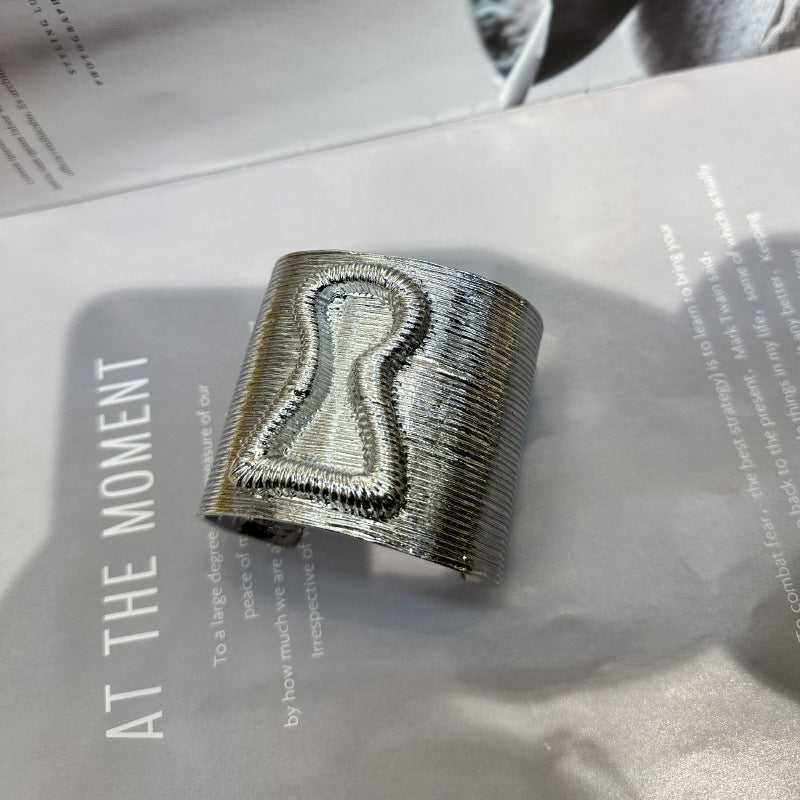 Wholesale Metal Striped Key Keyhole Relief Opening Bracelet