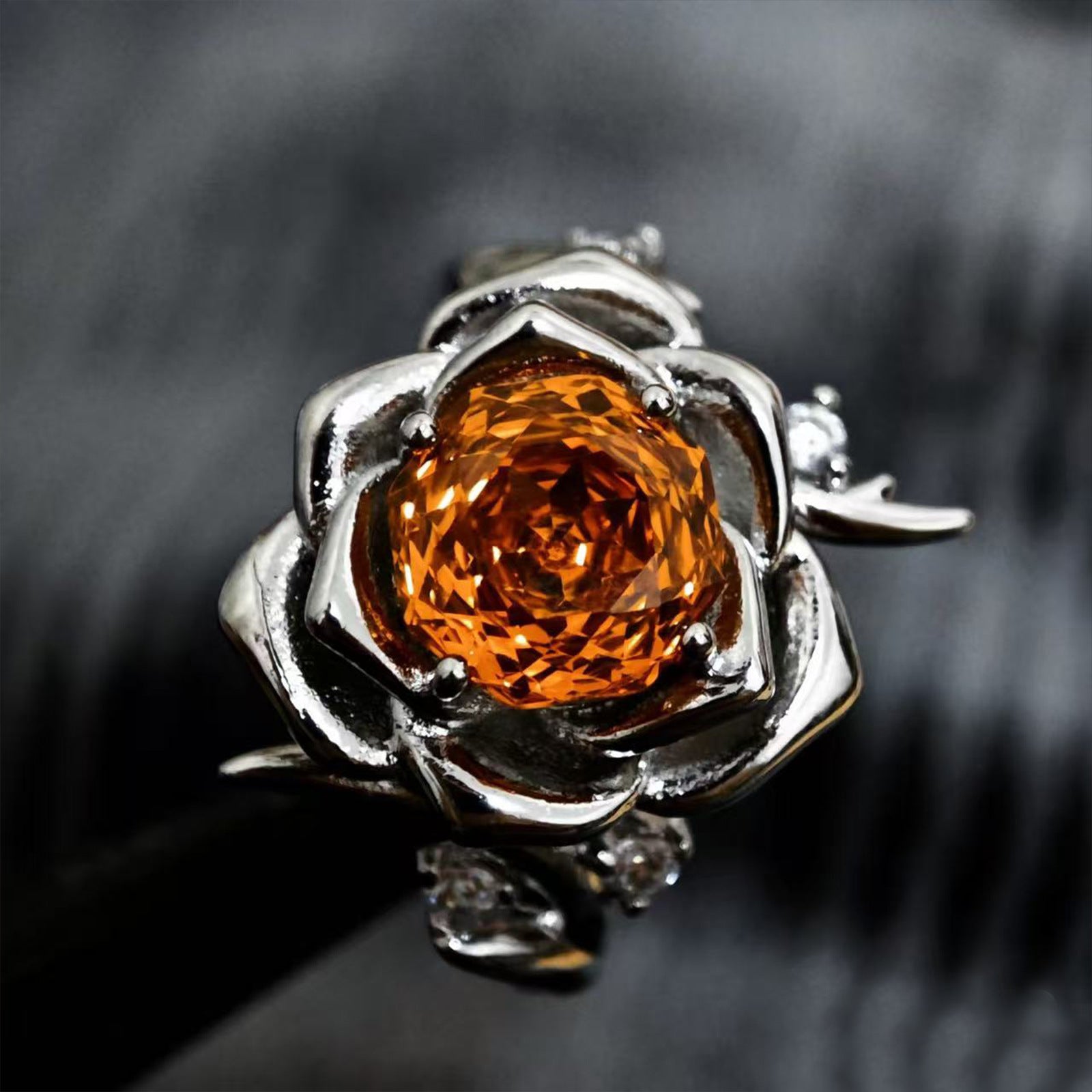 Wholesale Bestselling Rose Ring,  3D Octagonal Cut Millennium Red Rose with Center Diamond,  High-End Women' s Gift