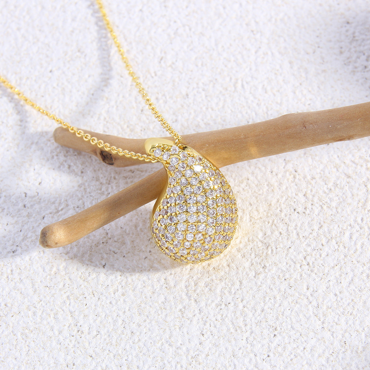 Wholesale Teardrop Necklaces Full of Zircon Clavicle Chain ACC-NE-BaiTian004