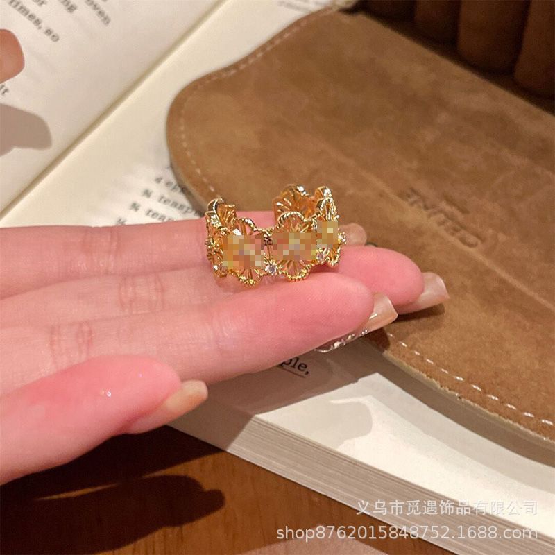 Wholesale Vintage Gold Brushed Lace Ring Adjustable Alloy Retro Style Fashion Accessory for Resale