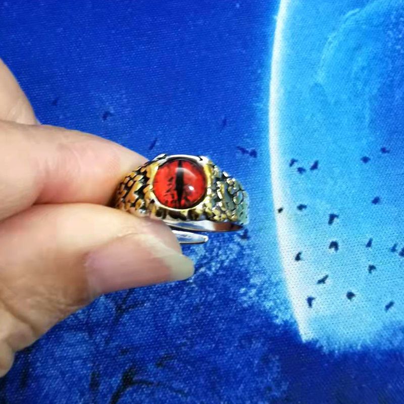 Wholesale Electroplated Metal Eye Ring Edgy Punk Devil Eye Design Jewelry Accessory for Men