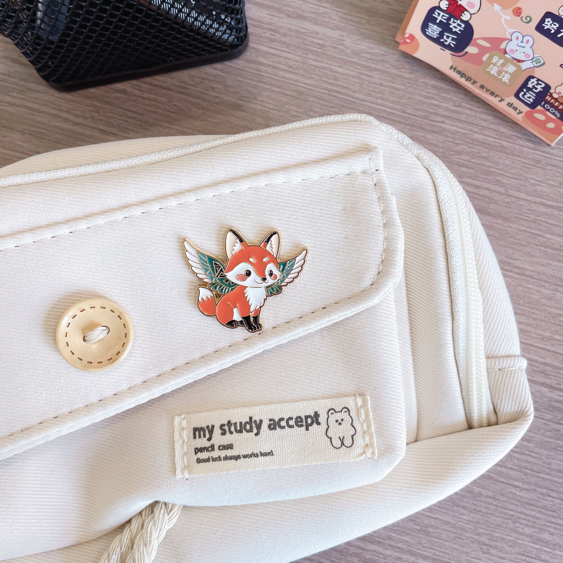 Wholesale  cartoon Japanese style little fox metal badge pin pendant