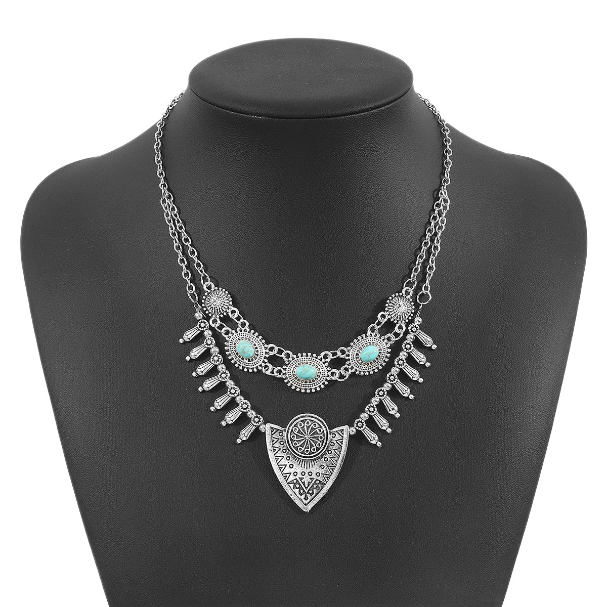 Wholesale New Bohemian Ethnic Retro Turquoise Necklace Stylish Ins Cool Style Clavicle Chain
