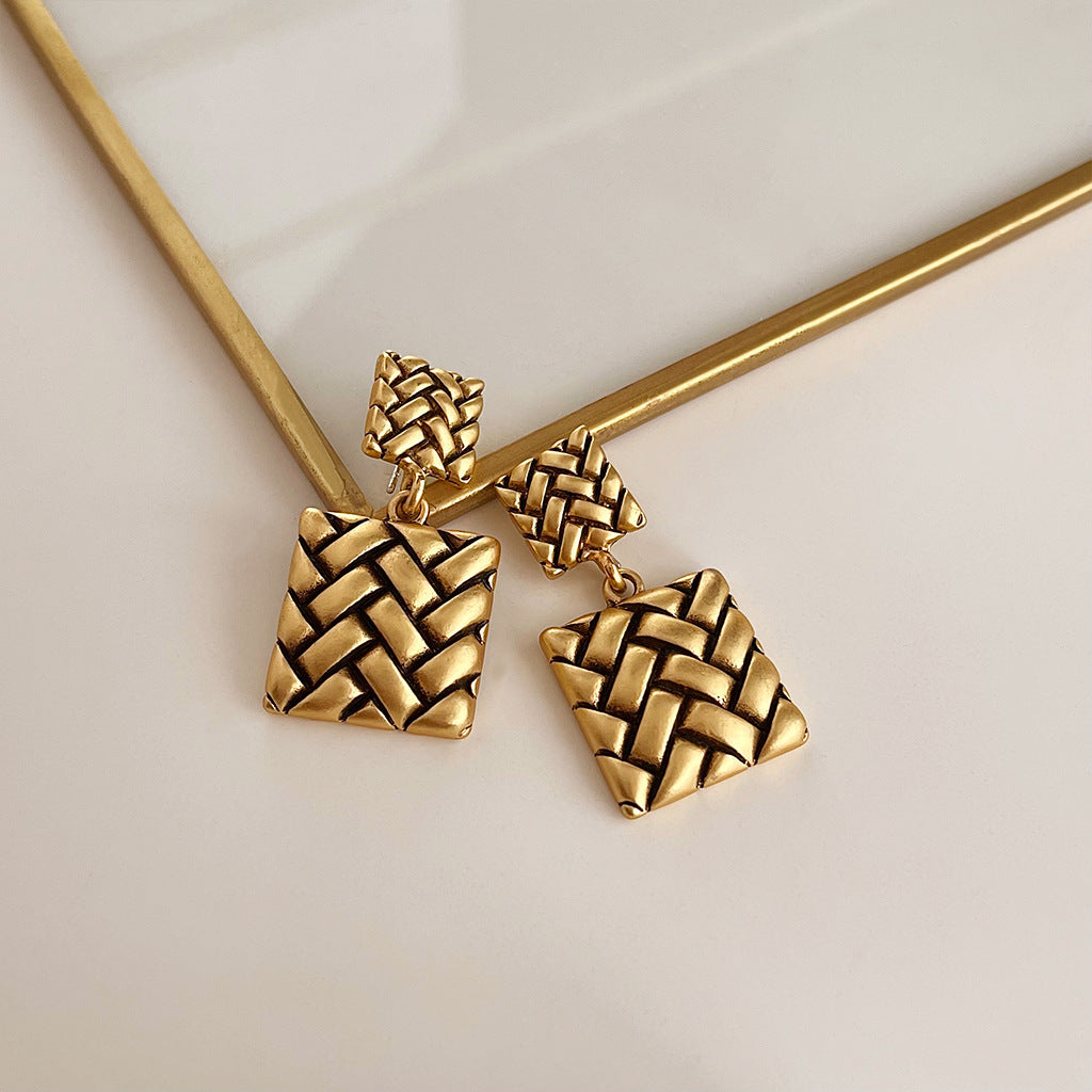 Wholesale vintage oil-dropped medieval style Pearl Earrings