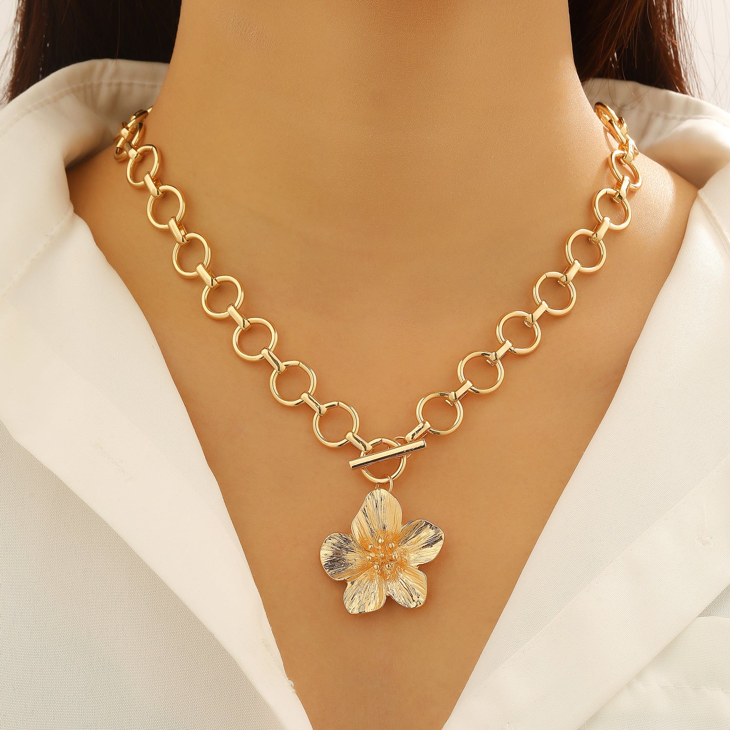 Wholesale Geometric Star Alloy Pendant Necklace Fashion Accessory for Boutique Resale