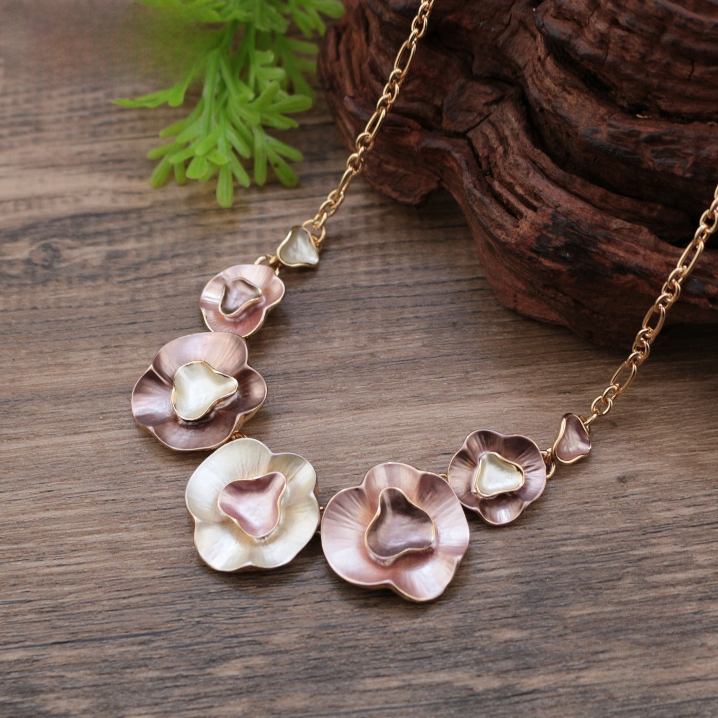 Wholesale Enamel Geometric Flower Necklace  Zinc Alloy Jewelry