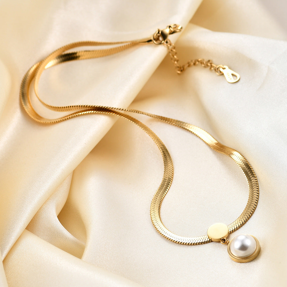 Wholesale  Flat Snake Chain Blade Necklace Pearl Clavicle Chain Titanium Steel Necklace