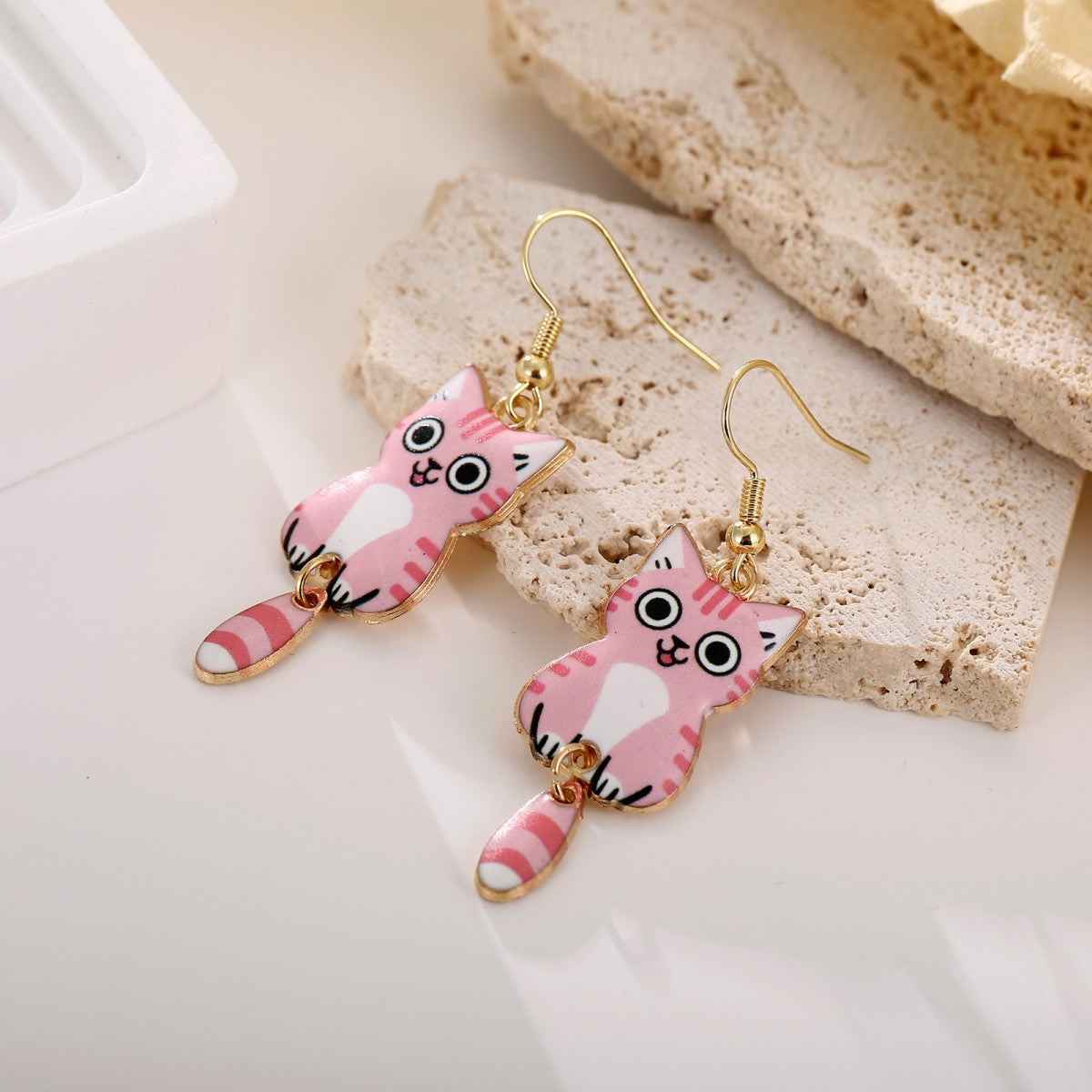 Wholesale Cartoon Cat Flower Black Enamel Earrings Cute Kitten Pendant Fashion Jewelry Accessory for Women Boutique Gift