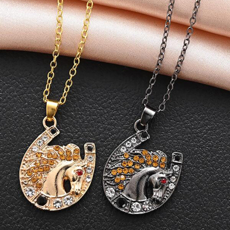 Wholesale  crescent-shaped horseshoe diamond pendant  lucky symbol horse necklace