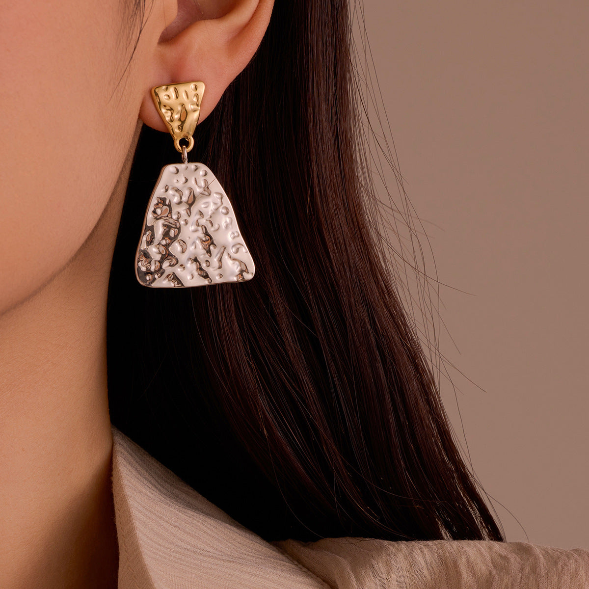 Wholesale Color Stainless Steel Petals Geometric Hammer Pattern Pendant Plated with 18K Gold Stitching Series Earrings