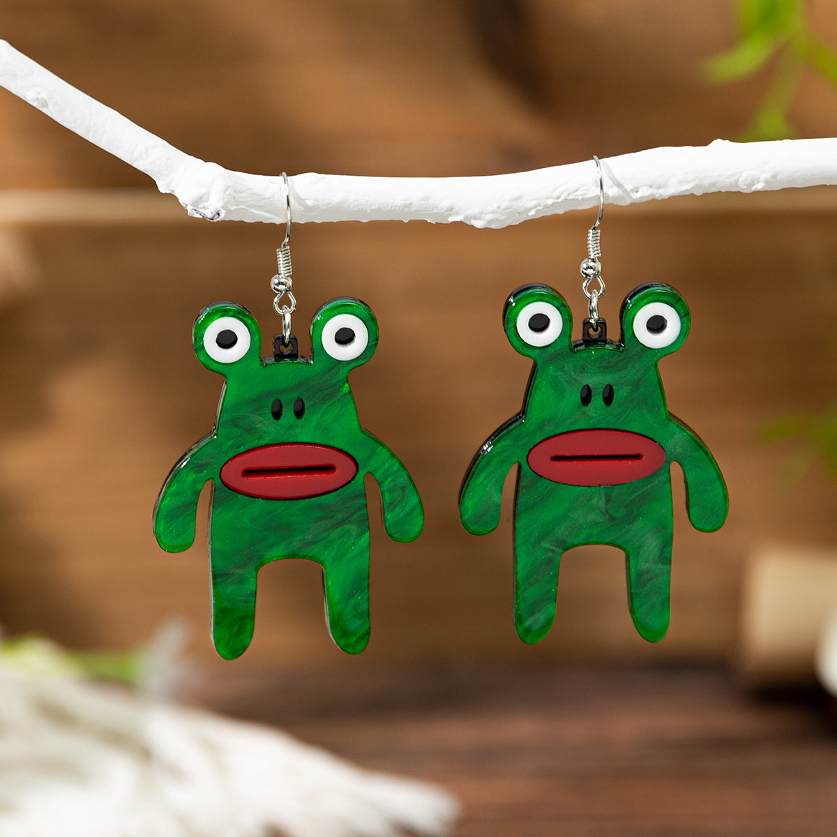 Wholesale Cute funny cartoon frog acrylic chicken earrings