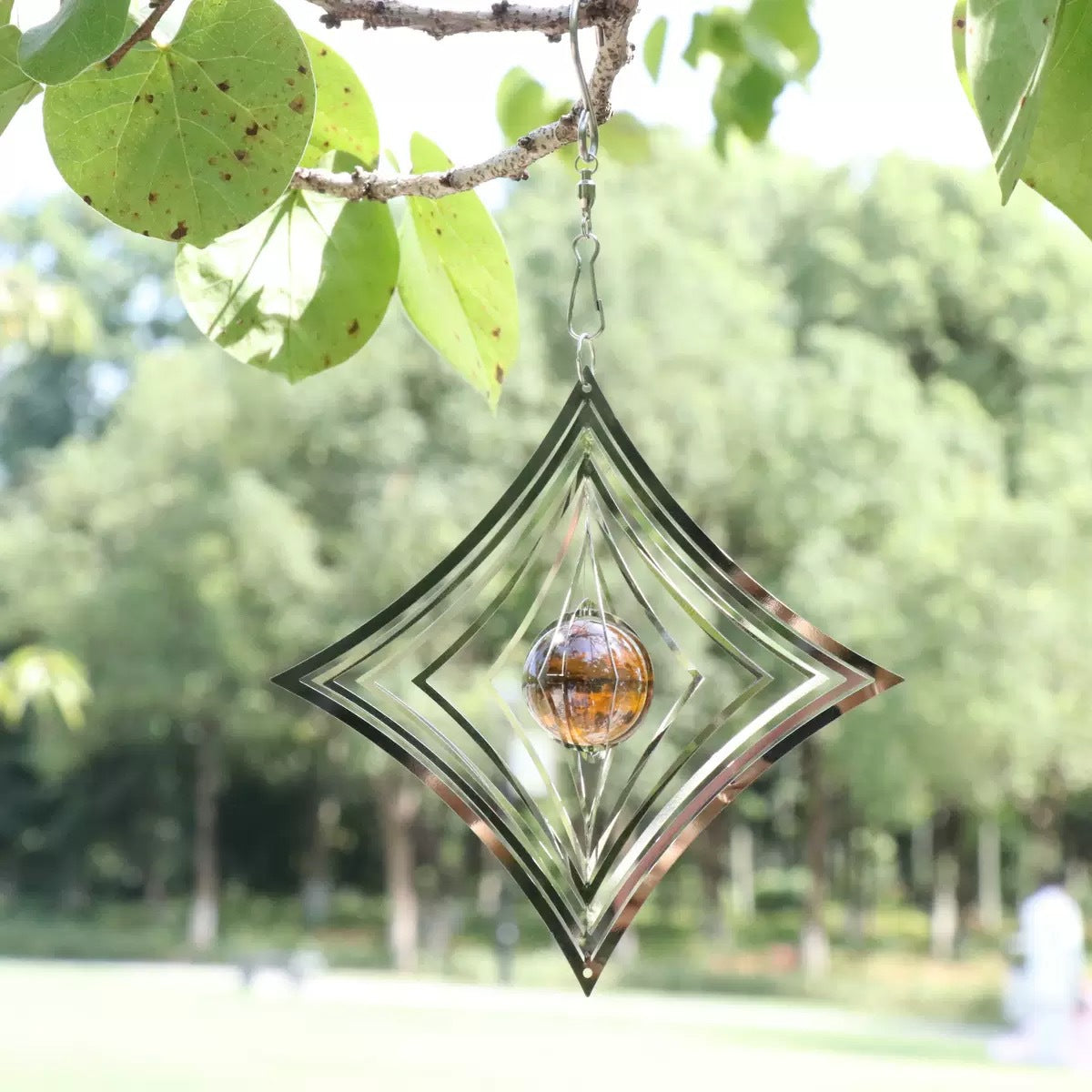 Wholesale Stainless steel diamond-shaped 3D rotating wind chime