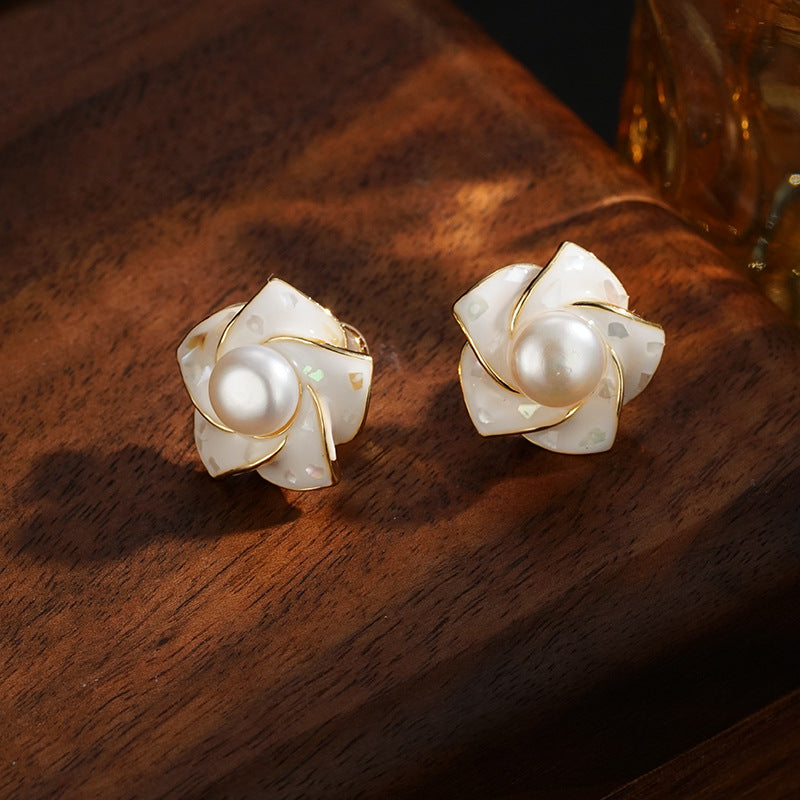 Wholesale Luxury  Pearl Flower Earrings