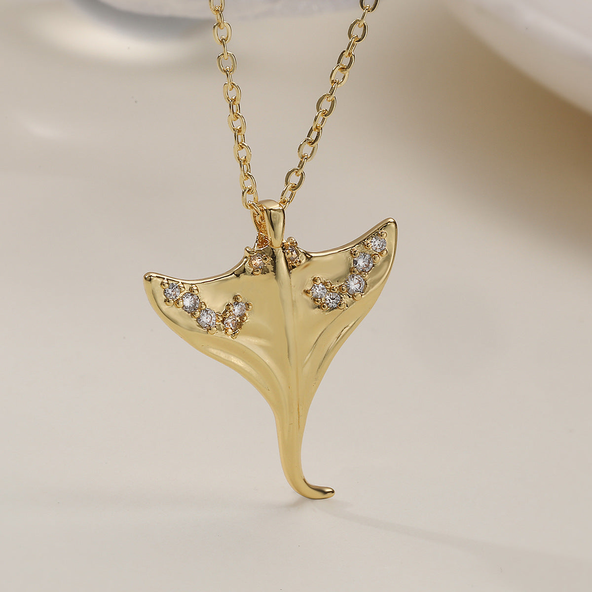 Wholesale Chic Women S Gold Plated Copper Zircon Turtle Pendant Necklace Layering Jewelry Party Gift Accessory Boutique Resale