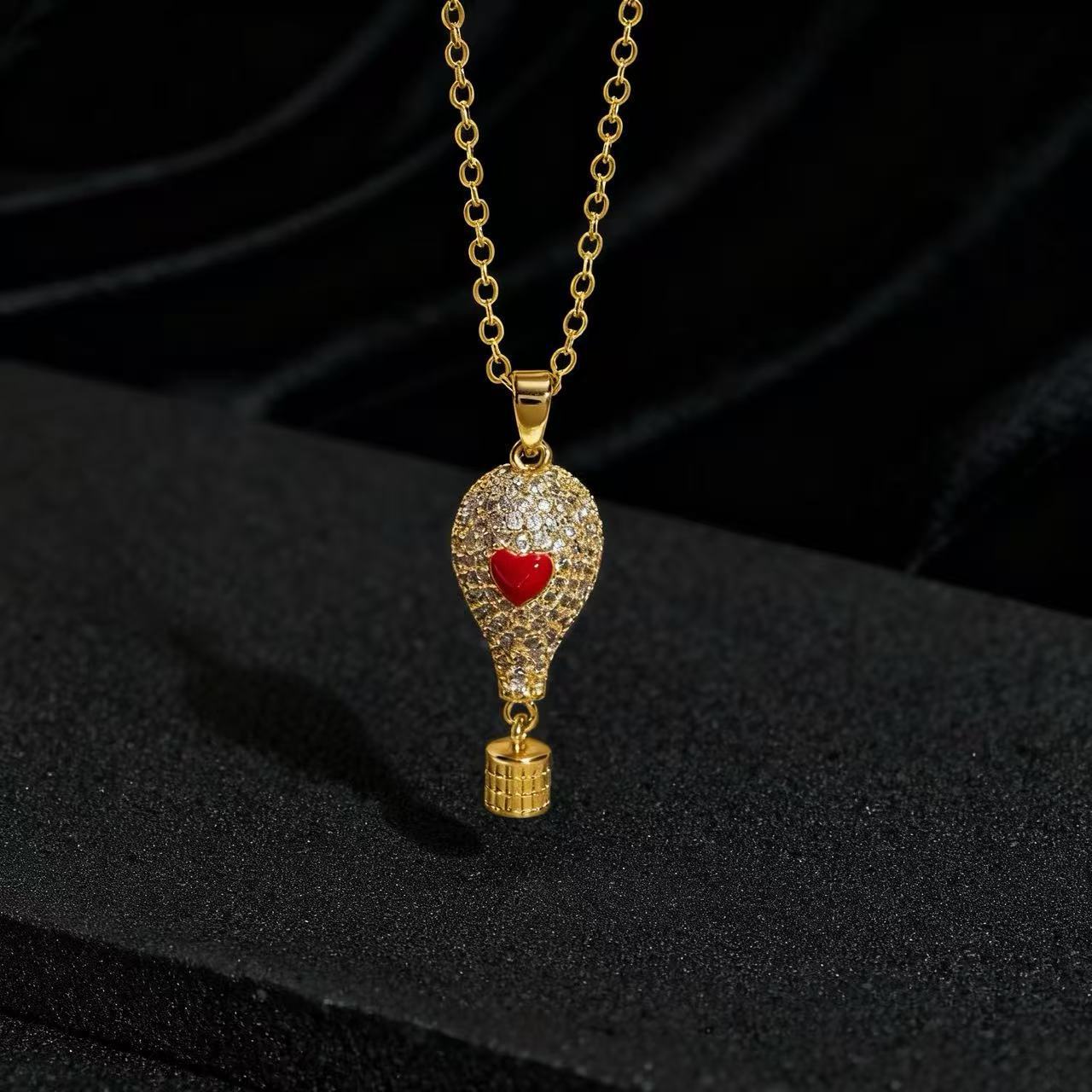 Wholesale Colorful Zircon Hot Air Balloon Pendant Necklace Copper Electroplated Women S Fashion Jewelry Accessory Trendy Collarbone Chain For Gift