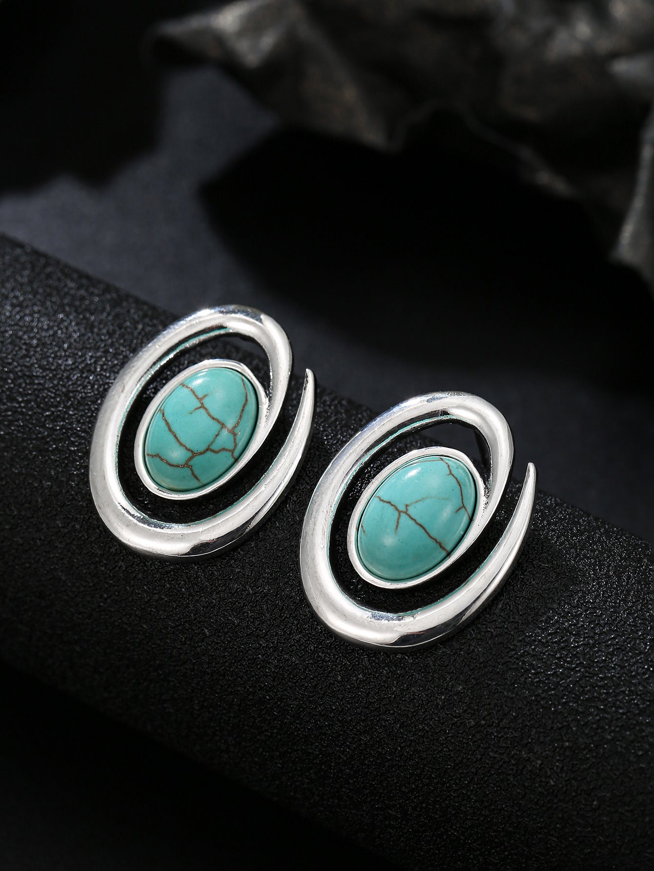 Orecchini accessibili all'ingrosso in stile occidentale