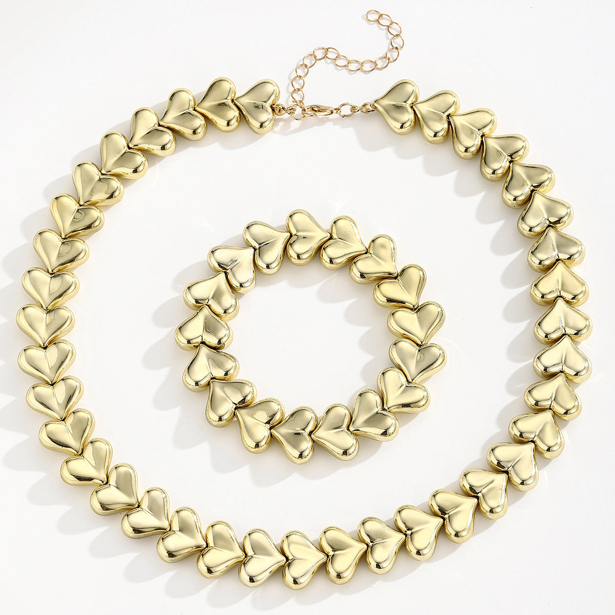 Wholesale Acrylic Heart Shaped Clavicle Necklace And Elastic Bracelet Set Electroplated Fashion Jewelry For Women Everyday Wear Gift