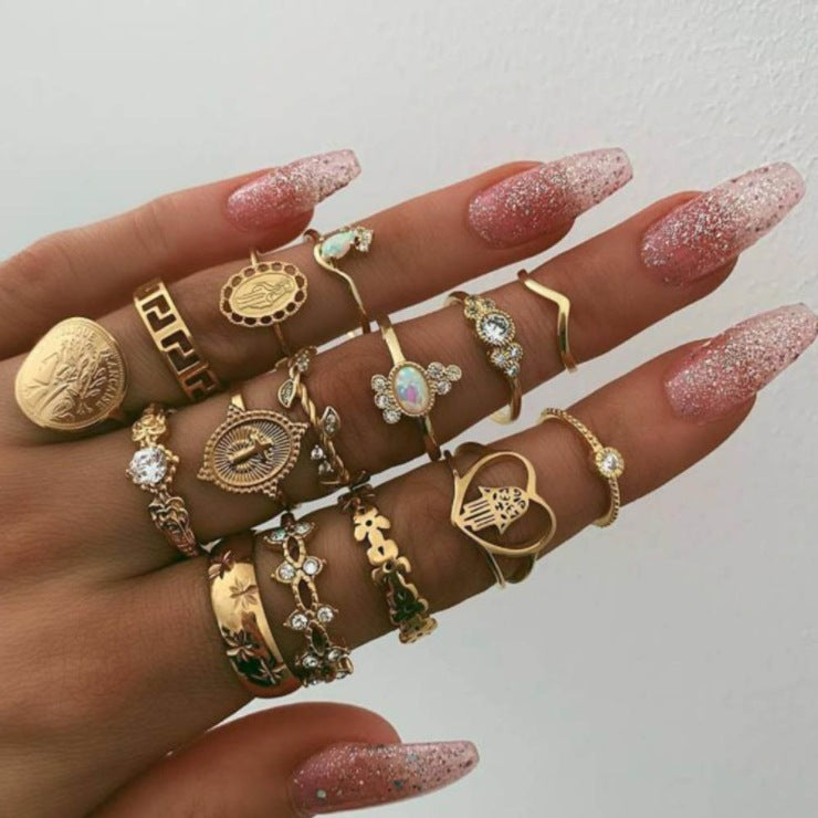 Wholesale Vintage Bohemian Holiday Style Metal Crystal Rings Set