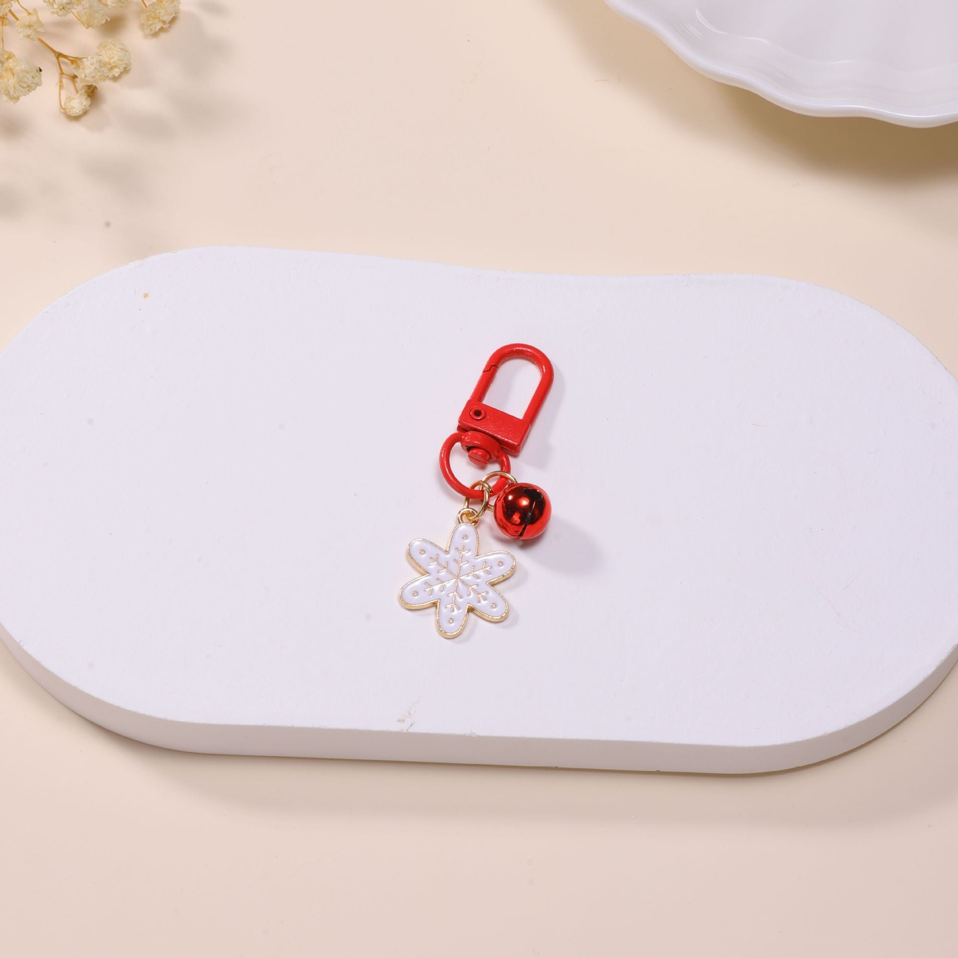 Wholesale Christmas cartoon bell old man snowflake keychain