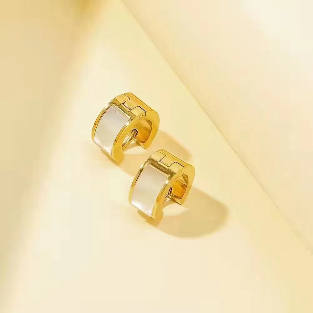 Wholesale Titanium Steel full diamond round pendant mid-length flower earrings