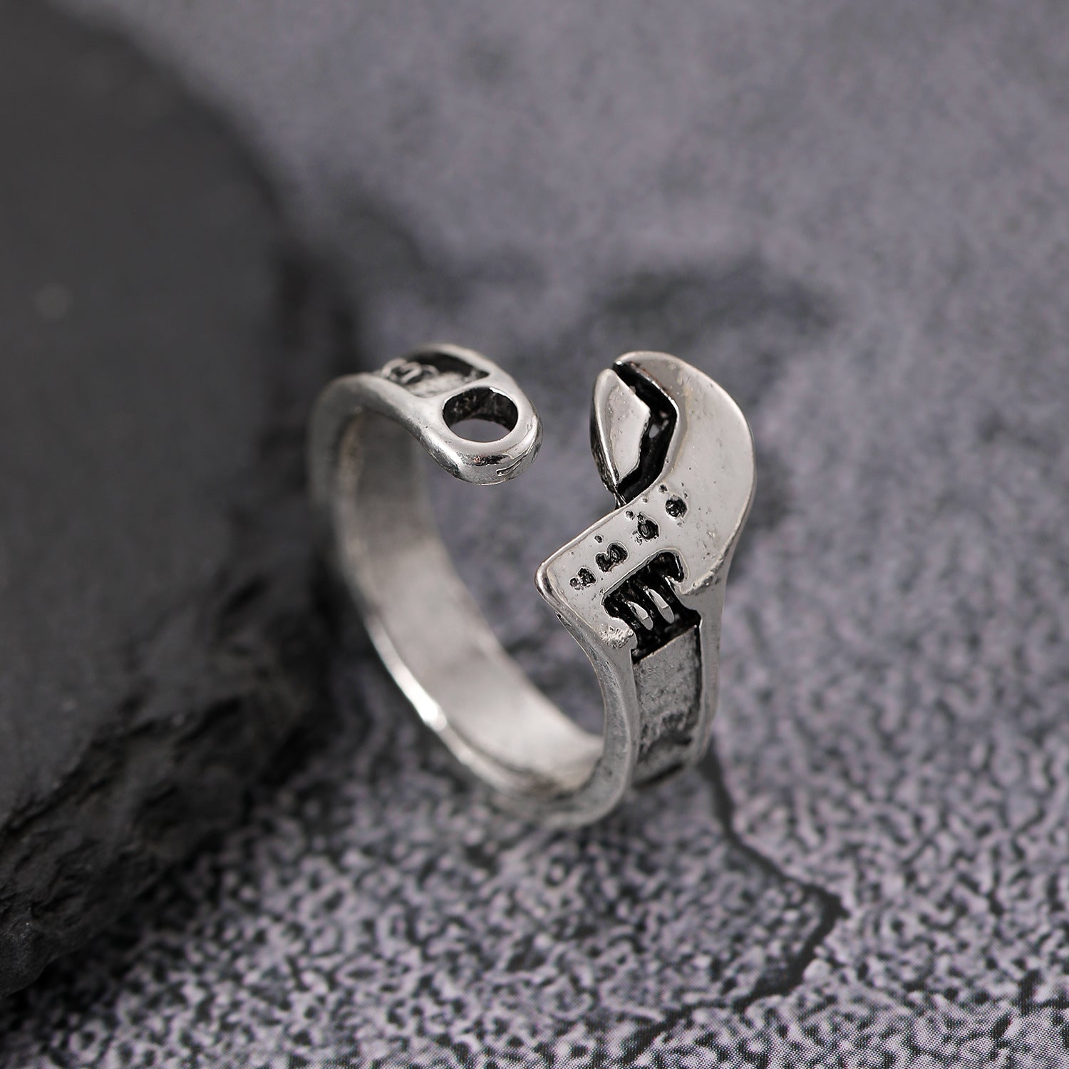 Wholesale Wrench Retro All-match Ring
