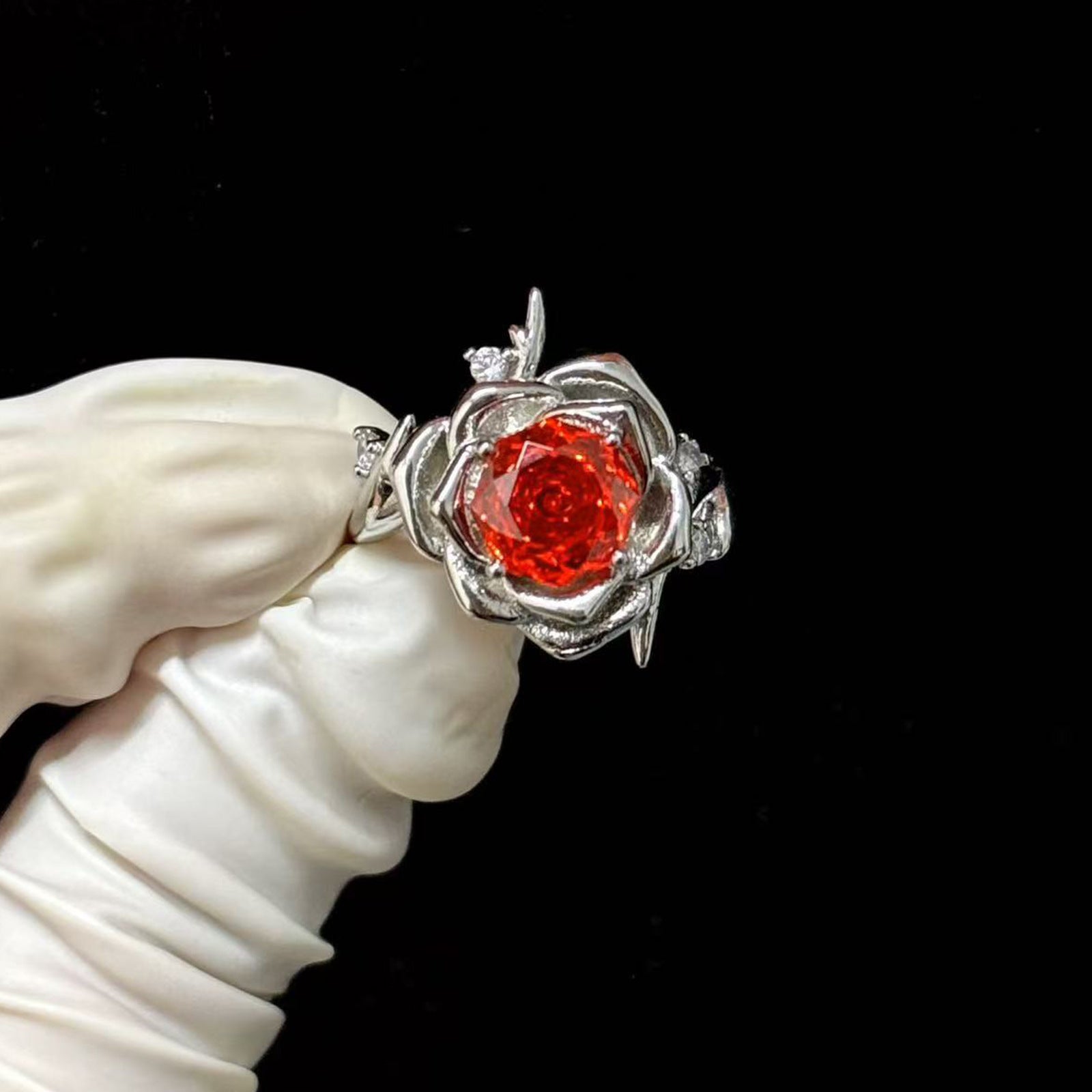 Wholesale Bestselling Rose Ring,  3D Octagonal Cut Millennium Red Rose with Center Diamond,  High-End Women' s Gift