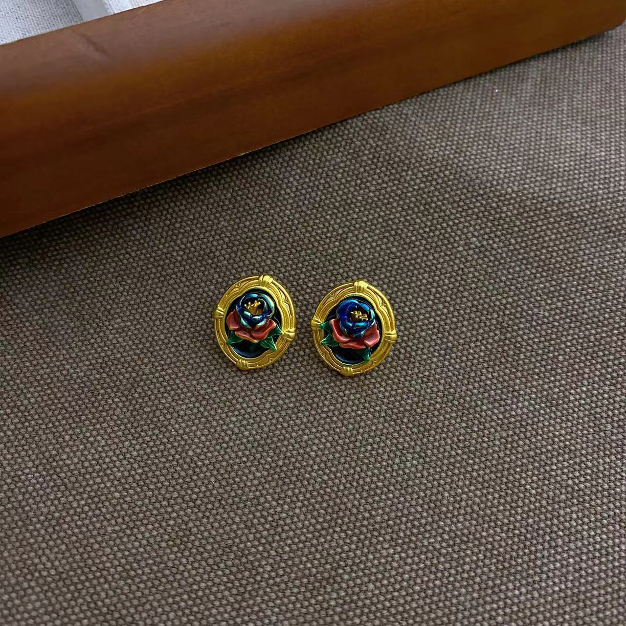 Wholesale Vintage Handmade Oil Painting Flower Earrings