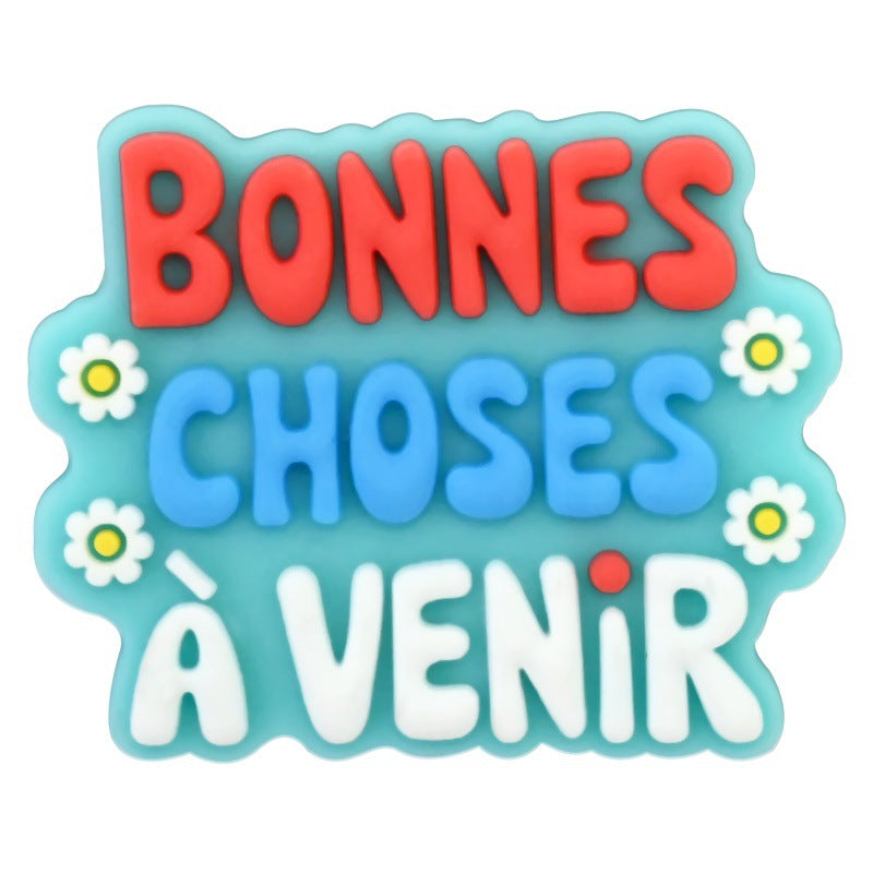 Serie di frasi francesi casuali all'ingrosso da 100 pezzi di cartoni animati di zoccoli Decorazione con fibbia per scarpe in gomma morbida in PVC