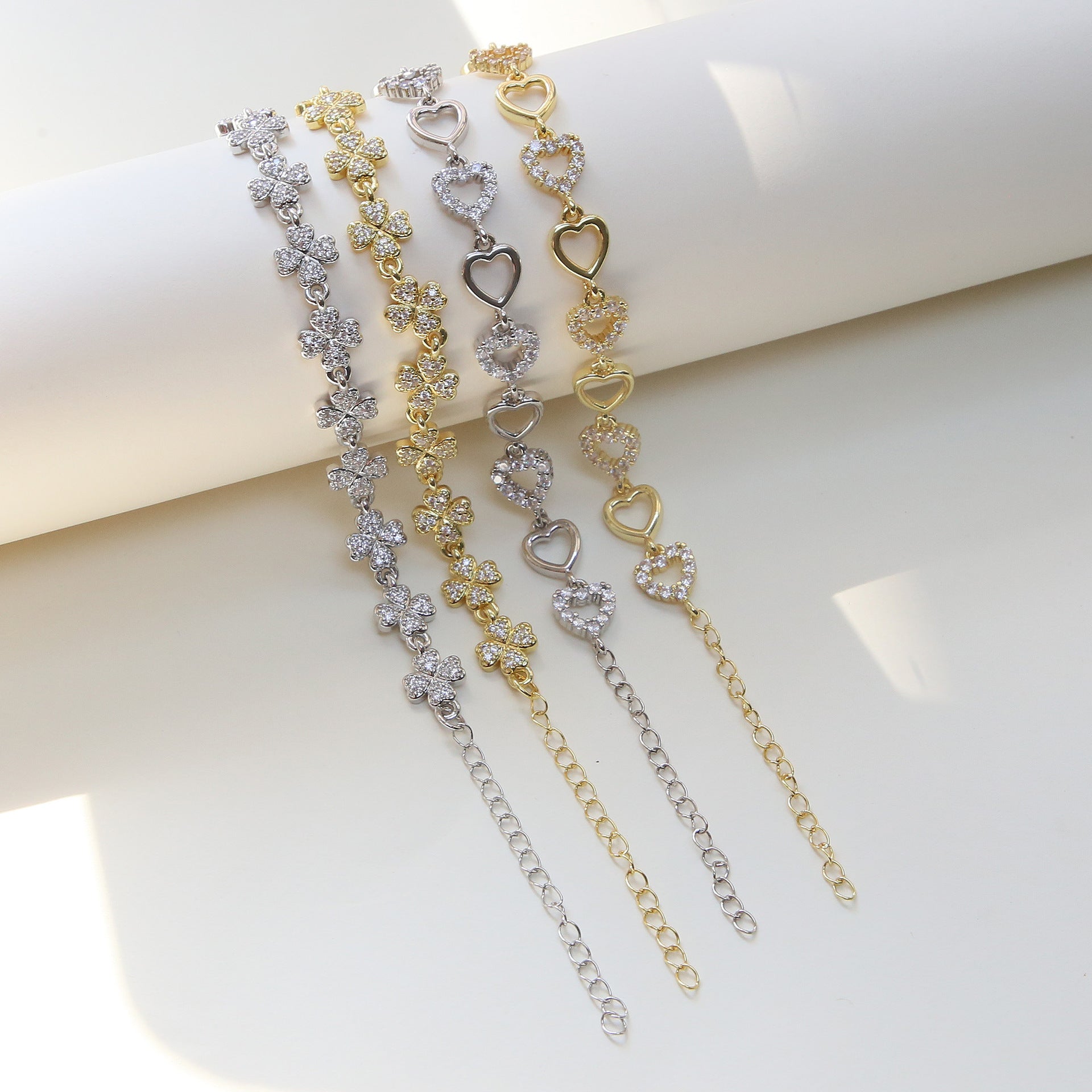 Wholesale Zircon Heart-shaped Love Flower Bracelet